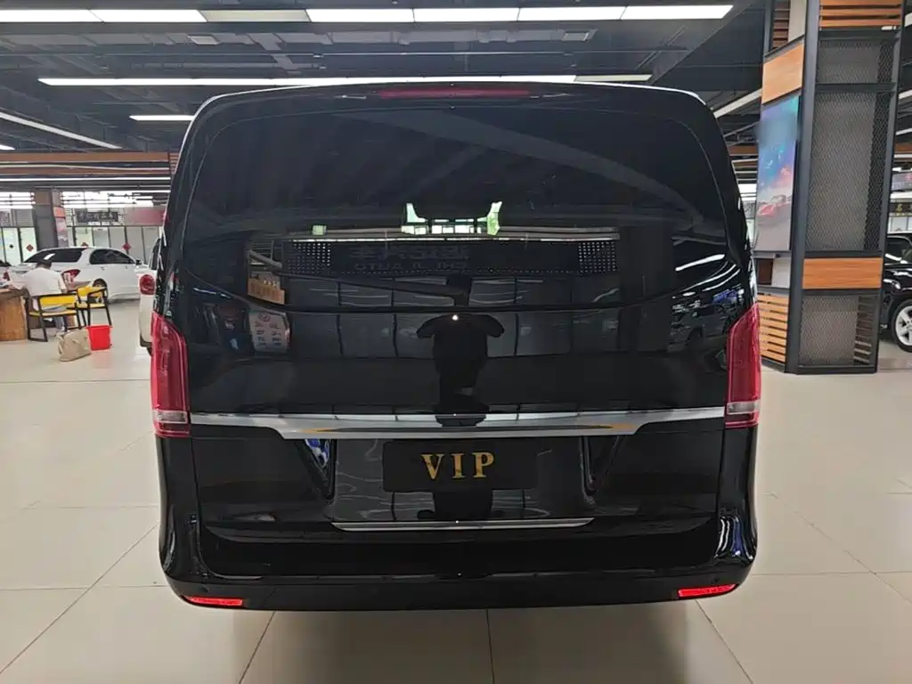 Mercedes-Benz V-Class 2017 2016 V 260 Navigator