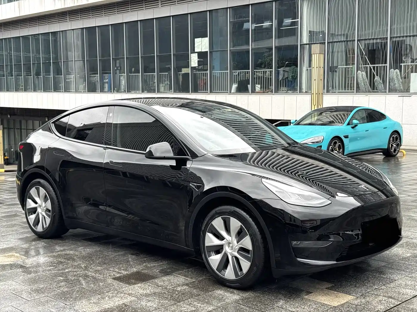 Фото 2 - Tesla Model Y