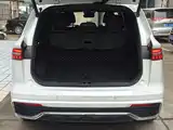 Фото 6 - Geely Monjaro