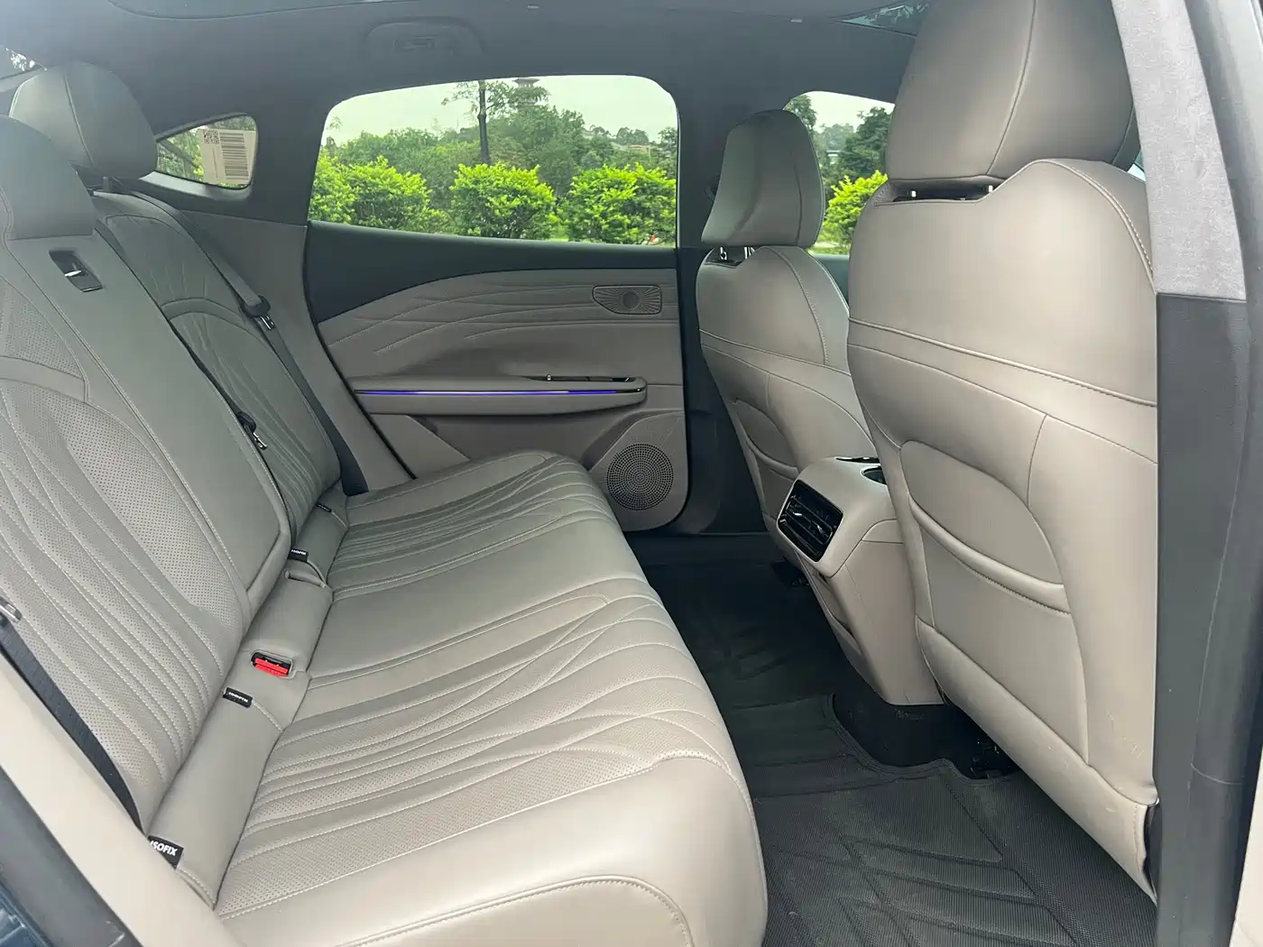 Geely Galaxy Galaxy Xingyao 8 2025 130km EM-P Starship Edition фото 13