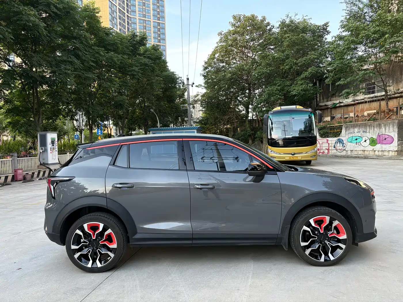 Lynk & Co 06 2020 1.5T Halo фото 7