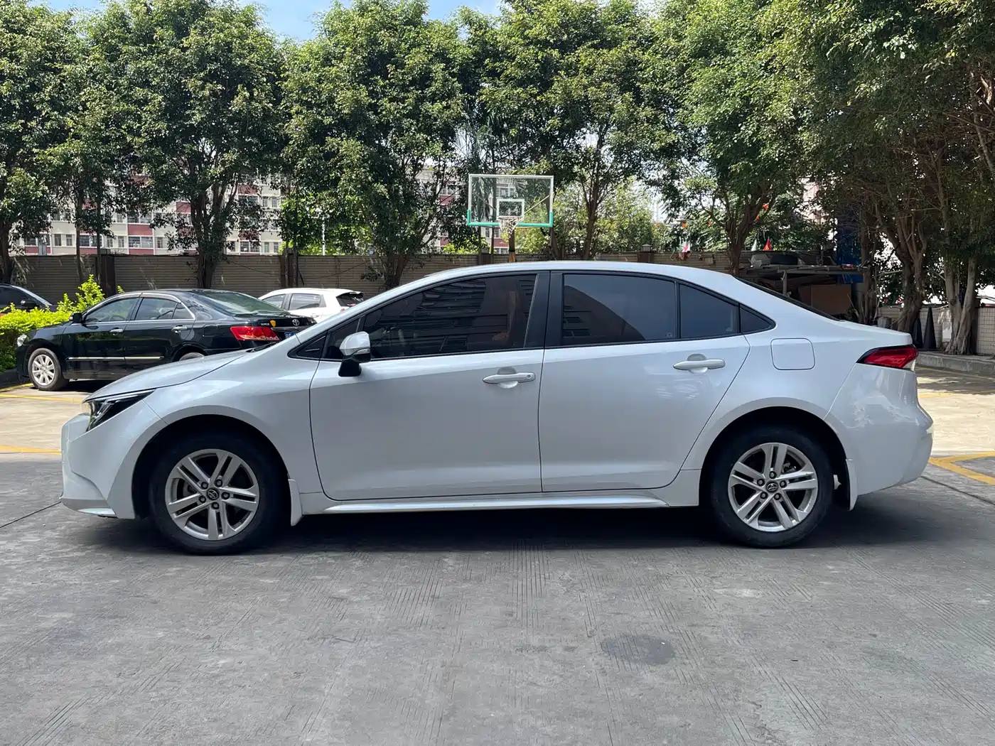 Toyota Levin 2021 185T CVT Luxury Edition фото 7