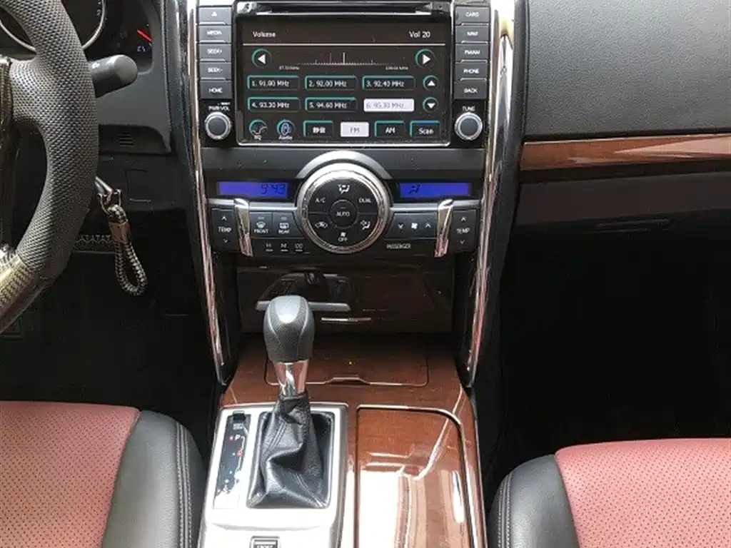 Toyota Reiz 2013 2.5S Elite Edition фото 10