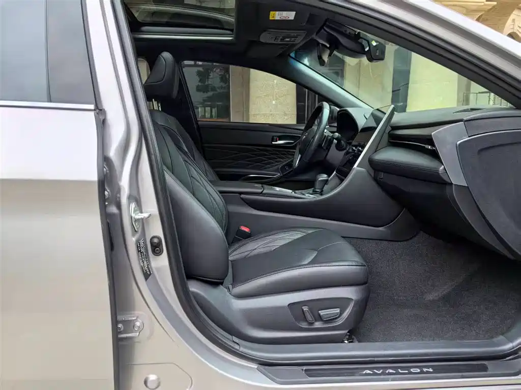 Toyota Avalon 2022 2.5L Touring Premium Edition фото 21