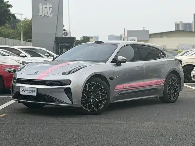ZEEKR 001 2024
