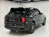 Фото 6 - Rolls-Royce Cullinan