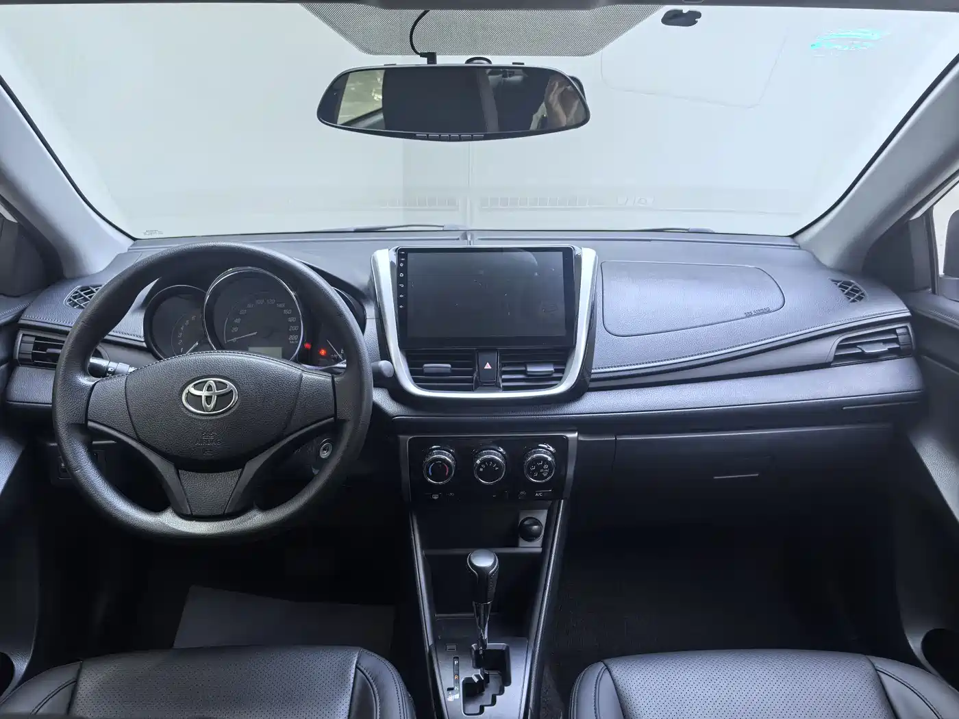 Toyota YARiS L Zhi Xiang 2020 1.5L CVT Leading Edition фото 10