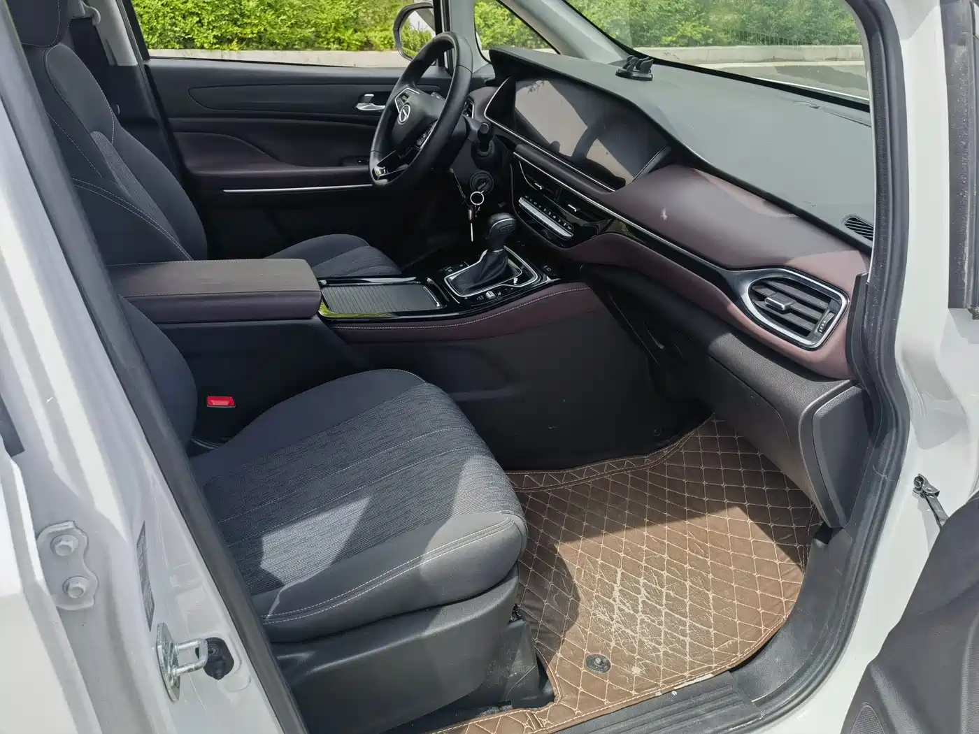GAC Trumpchi Trumpchi M6 2023 PRO 270T DCT Elite Edition фото 8