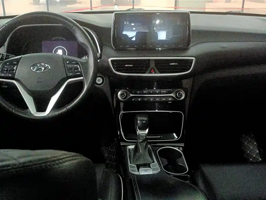 Hyundai Tucson 2019 280TGDi Dual-clutch 2WD Smart Connect Edition China VI фото 12