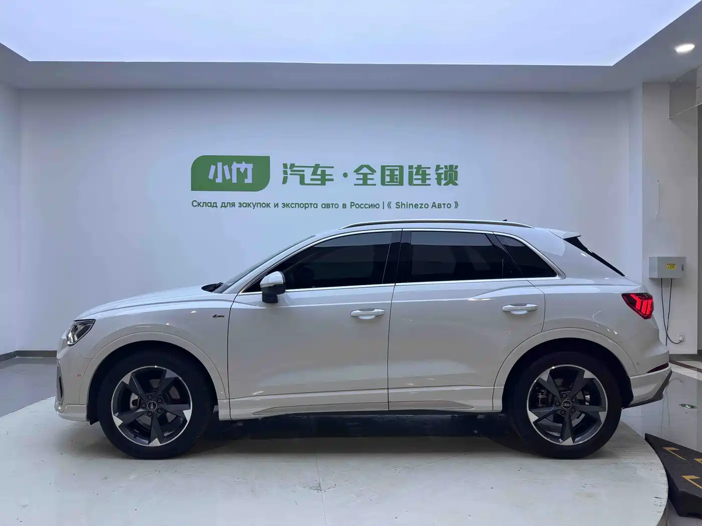 Audi Q3 2022 35 TFSI Fashion Dynamic фото 9