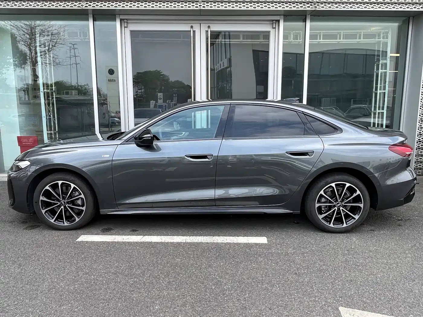 Audi A5L 2025 2.0T Sport Edition Plus фото 8
