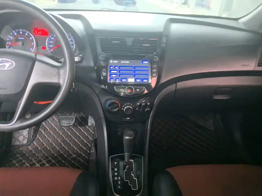 Hyundai Reina 2014 2014 Model 1.4L Automatic GLX