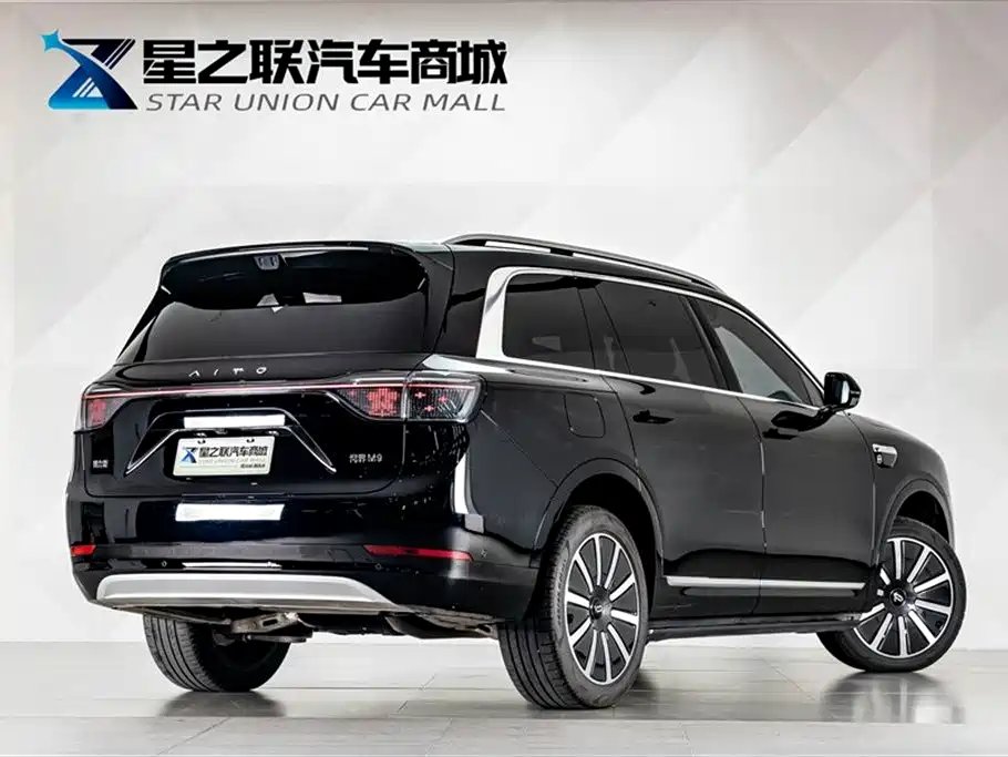 AITO Wenjie AITO M9 2025 Extended Range Ultra 52kWh 5-Seater фото 6