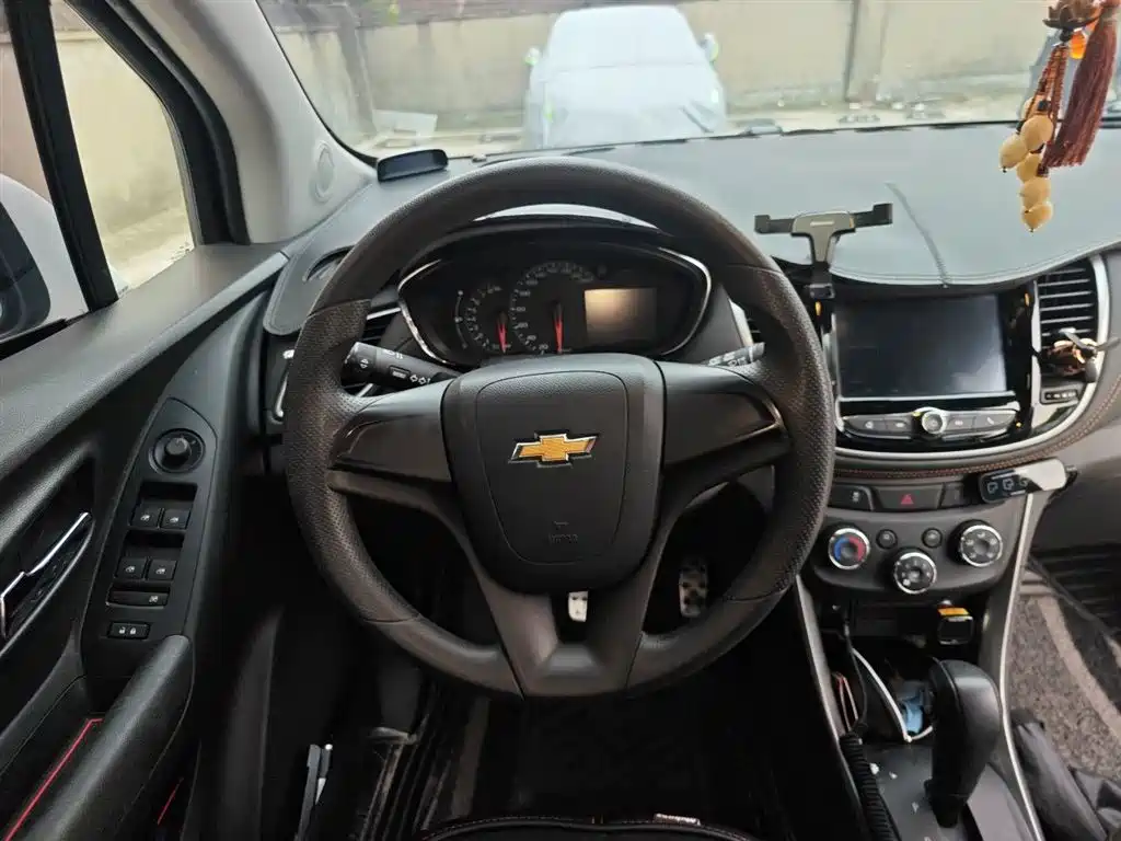 Chevrolet Trax 2018 330T Automatic 2WD Elite фото 3