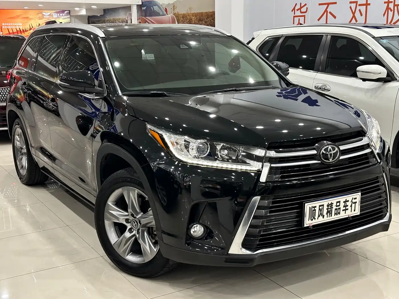 Toyota Highlander 2018 2.0T 4WD Premium 7-seater China VI фото 5