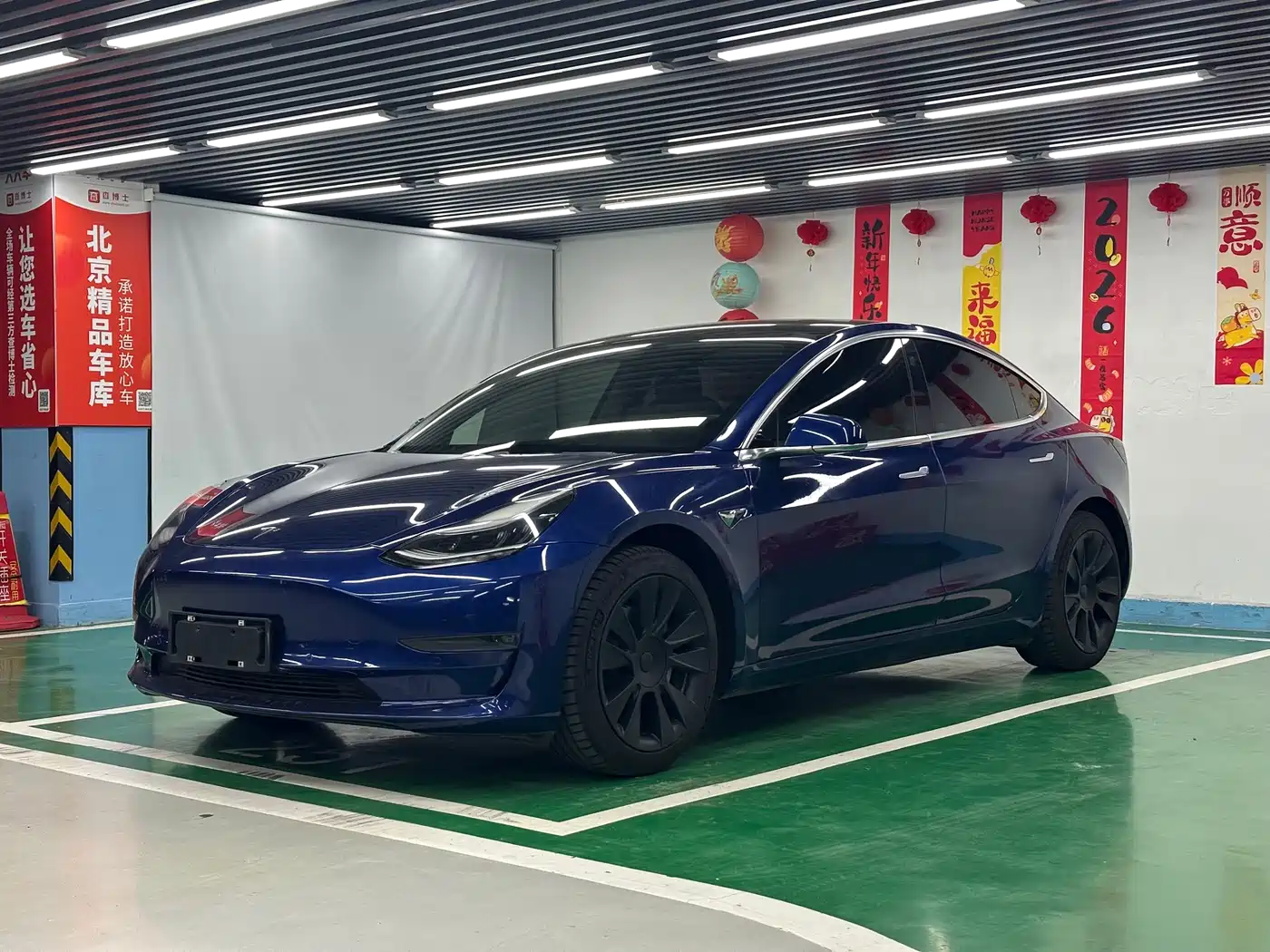TESLA MODEL 3