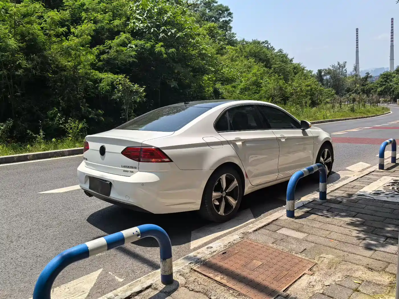 Volkswagen Lamando 2015 330TSI DSG Luxury Edition фото 9