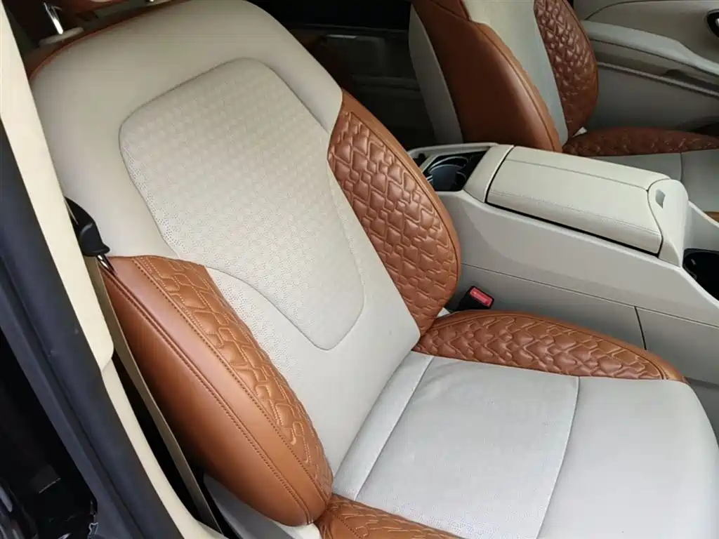 Mercedes-Benz V-Class 2018 V 260 L Premium Long Wheelbase Edition China VI фото 25