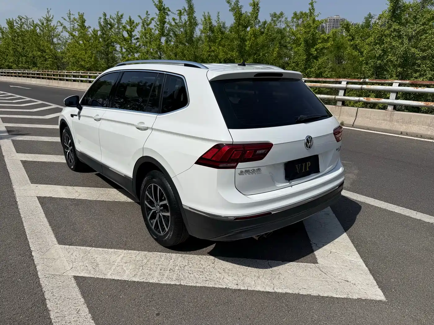 Volkswagen Tiguan L 2018 330TSI Automatic 2WD Luxury Edition фото 7