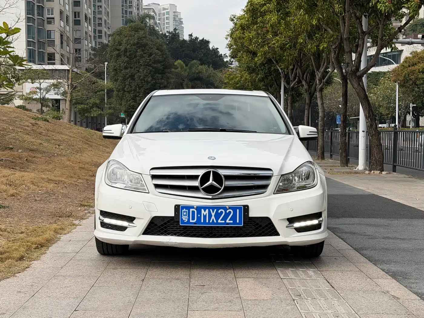 Mercedes-Benz C-Class 2013 C 180 Classic Grand Edition фото 2