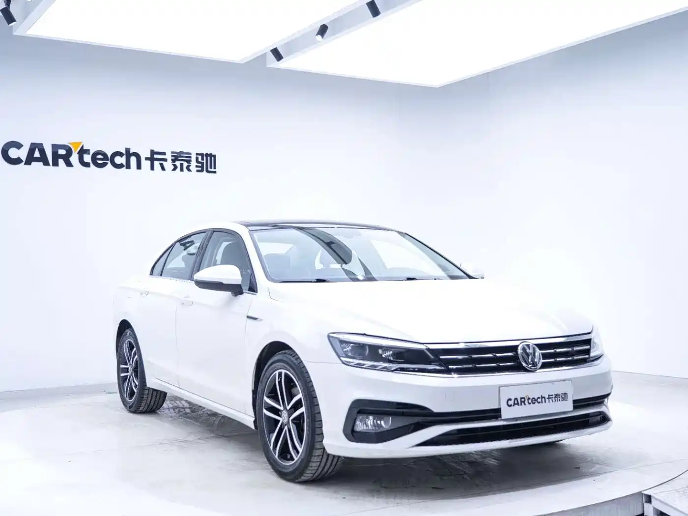 Volkswagen Lamando 2021 Facelift 280TSI DSG Comfort Edition фото 6
