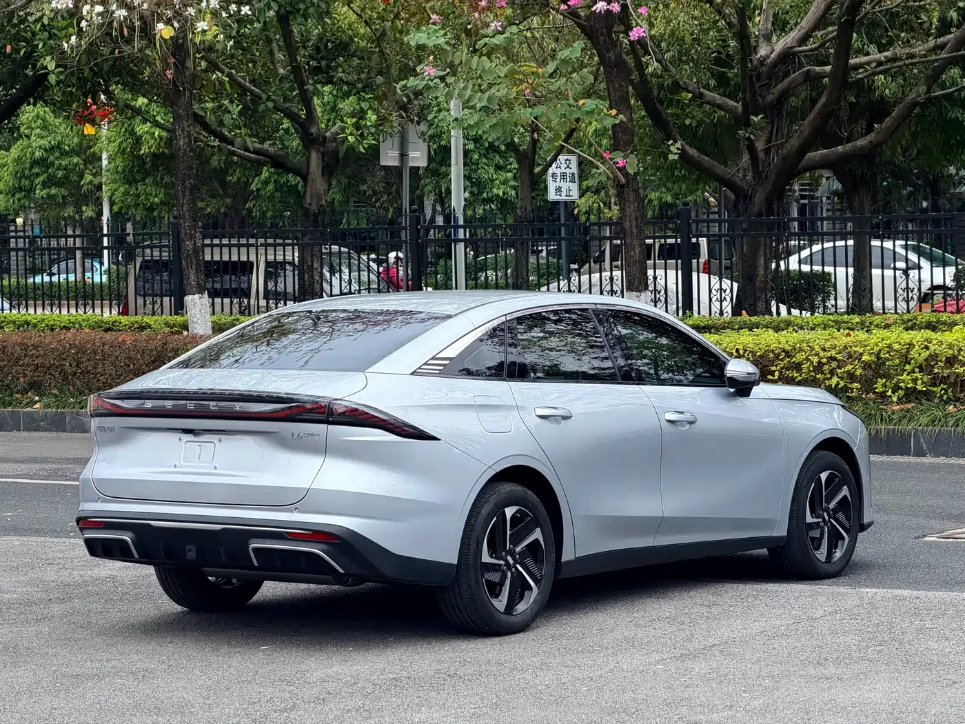 GEELY GALAXY GALAXY L6