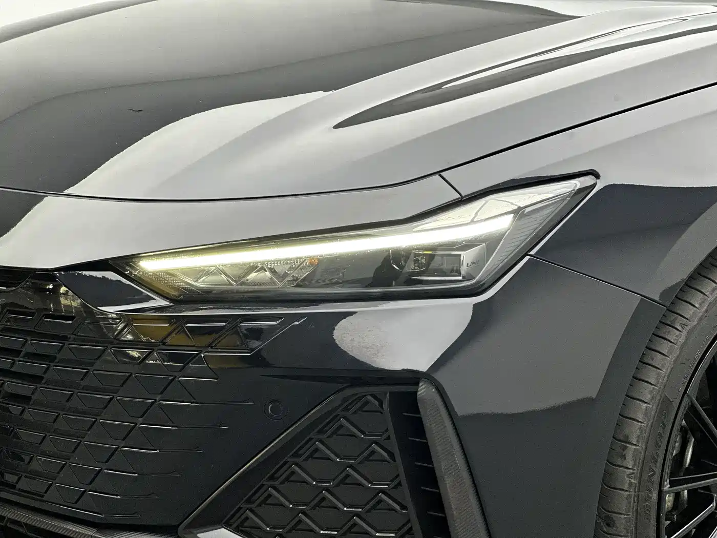 CHANGAN UNI-V