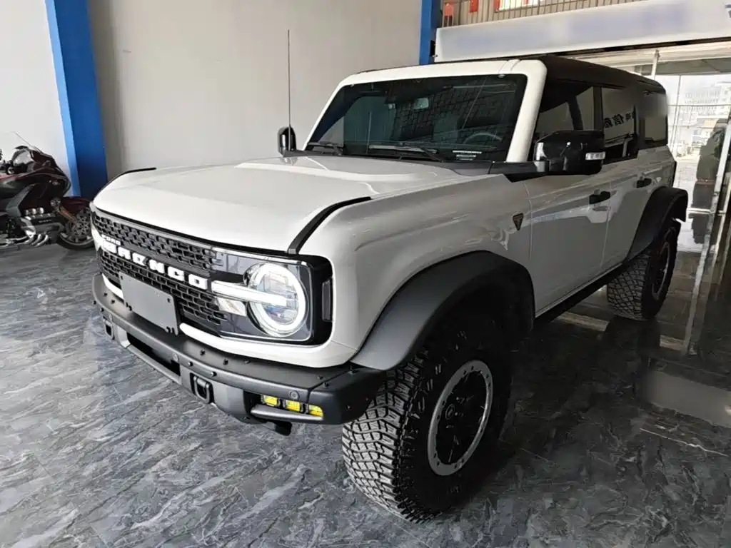 Ford Bronco 2026 2024 2.3T Badlands