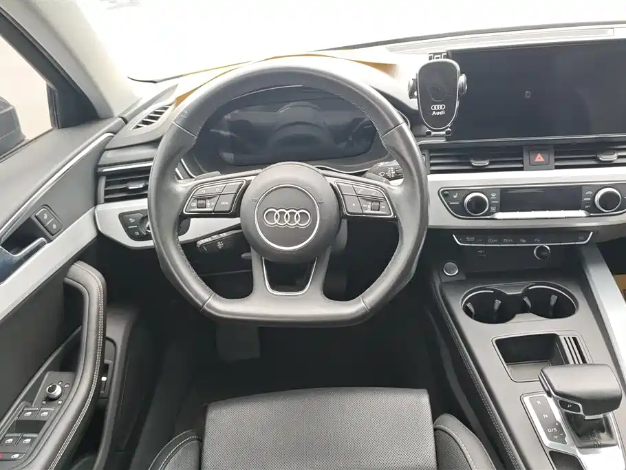 Audi A4L 2022 40 TFSI Luxury Dynamic фото 15