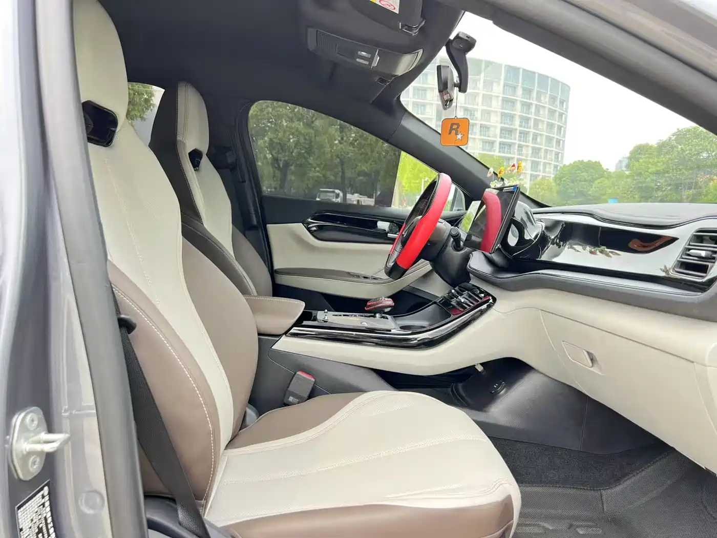 BYD Qin PLUS 2024 Glory Edition DM-i 55KM Leading фото 7
