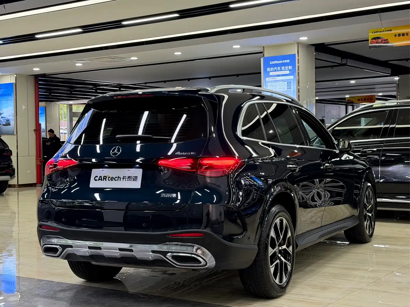 MERCEDES-BENZ GLC