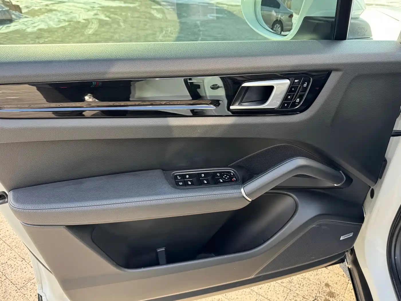 Porsche Cayenne New Energy 2021 Cayenne E-Hybrid 2.0T фото 5