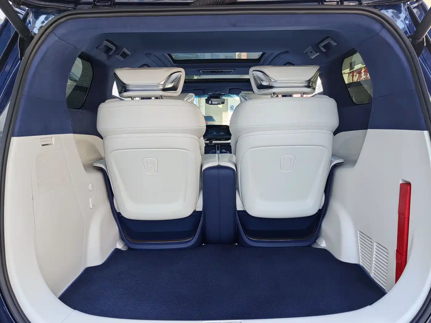 Buick GL8 2020 Avenir Four-Seat Prestige Edition фото 9