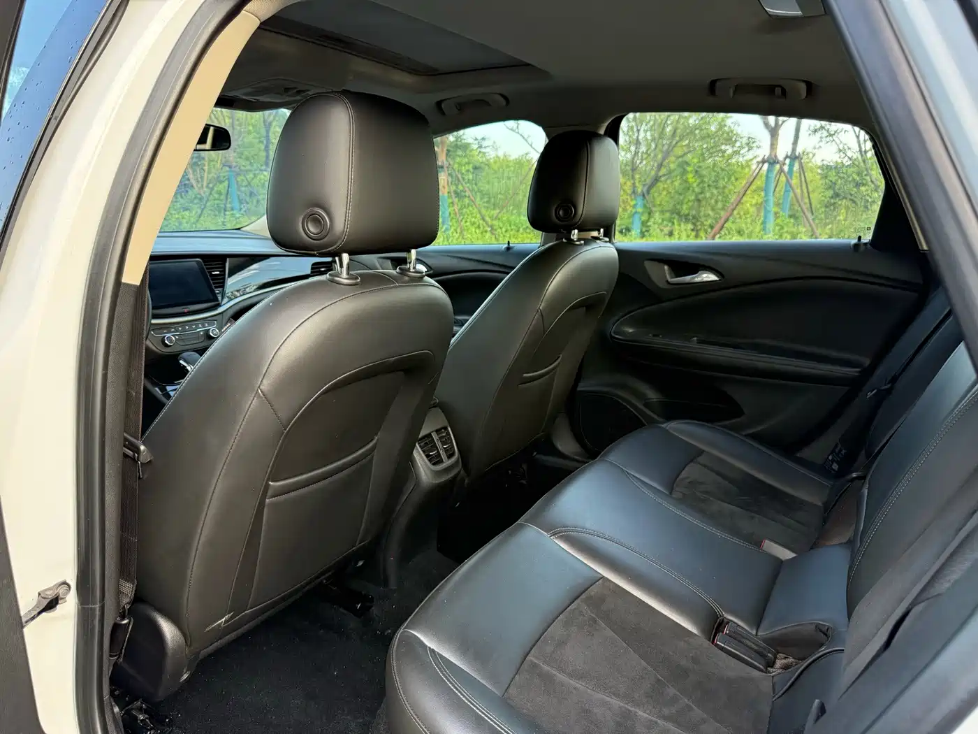 Фото 12 - Buick Verano