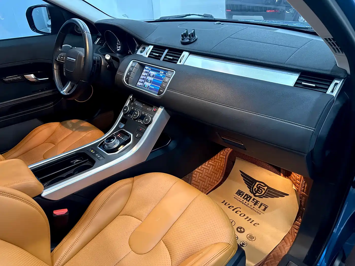 Land Rover Range Rover Evoque (Import) 2014 2.0T 5-door Brilliance Sport фото 18