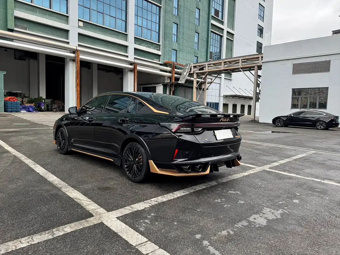 Dongfeng Aeolus Yixuan MAX 2021 2021 1.5T Dark Night Holy Light Edition (Hybrid)