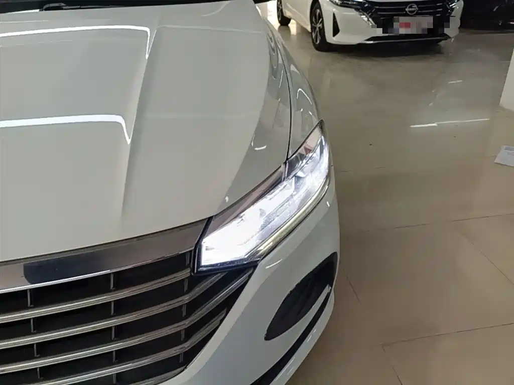 Volkswagen Lavida 2023 1.5L Auto Delight Edition фото 24