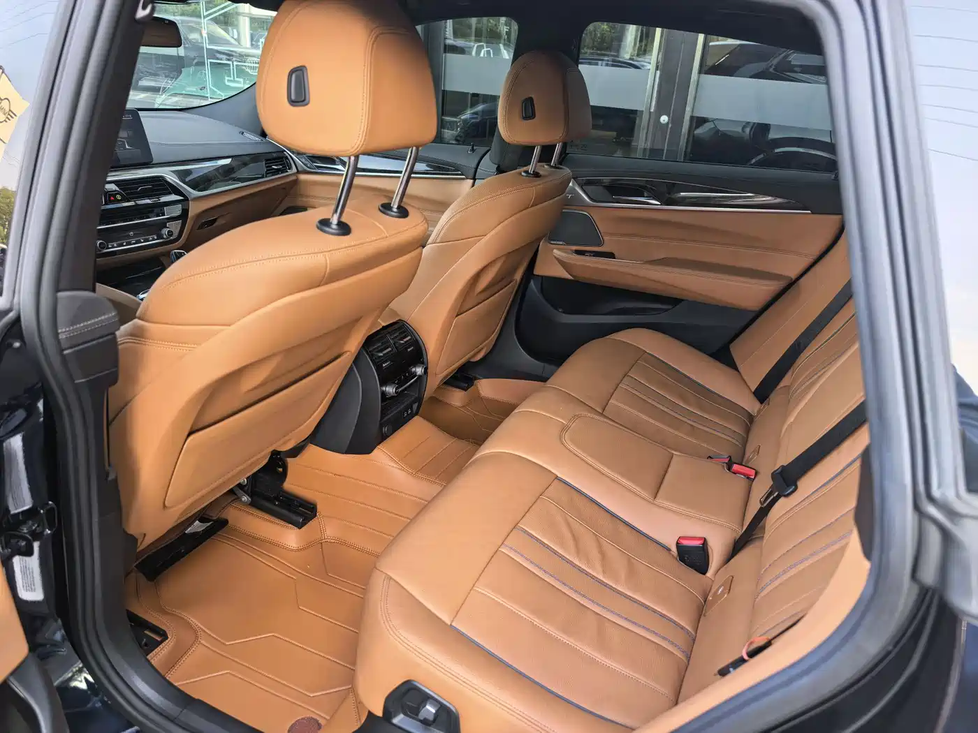 BMW 6 Series GT 2022 Model 630i M Sport Package фото 6