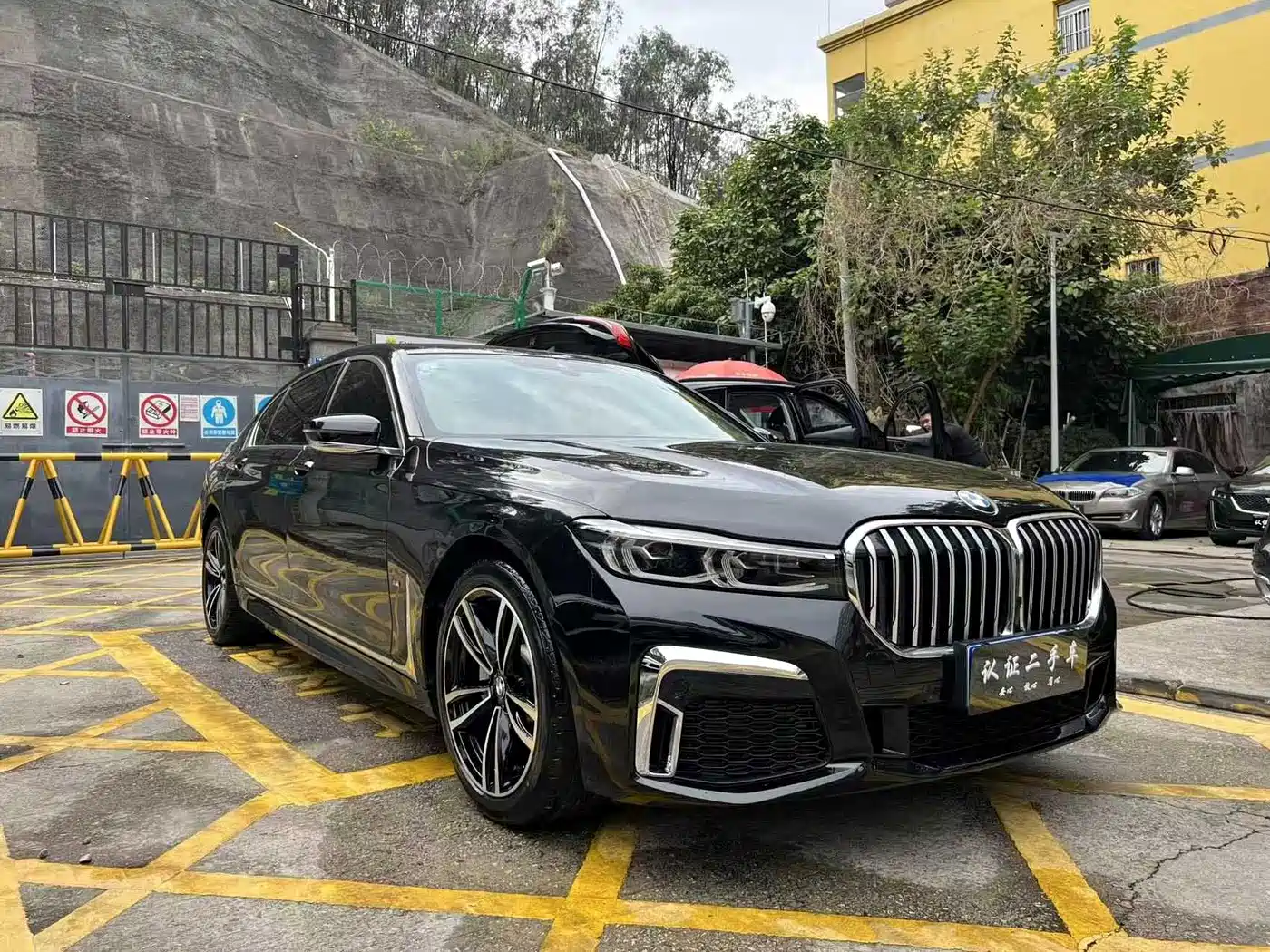 BMW 7 Series 2021 Model 730Li M Sport Package фото 2