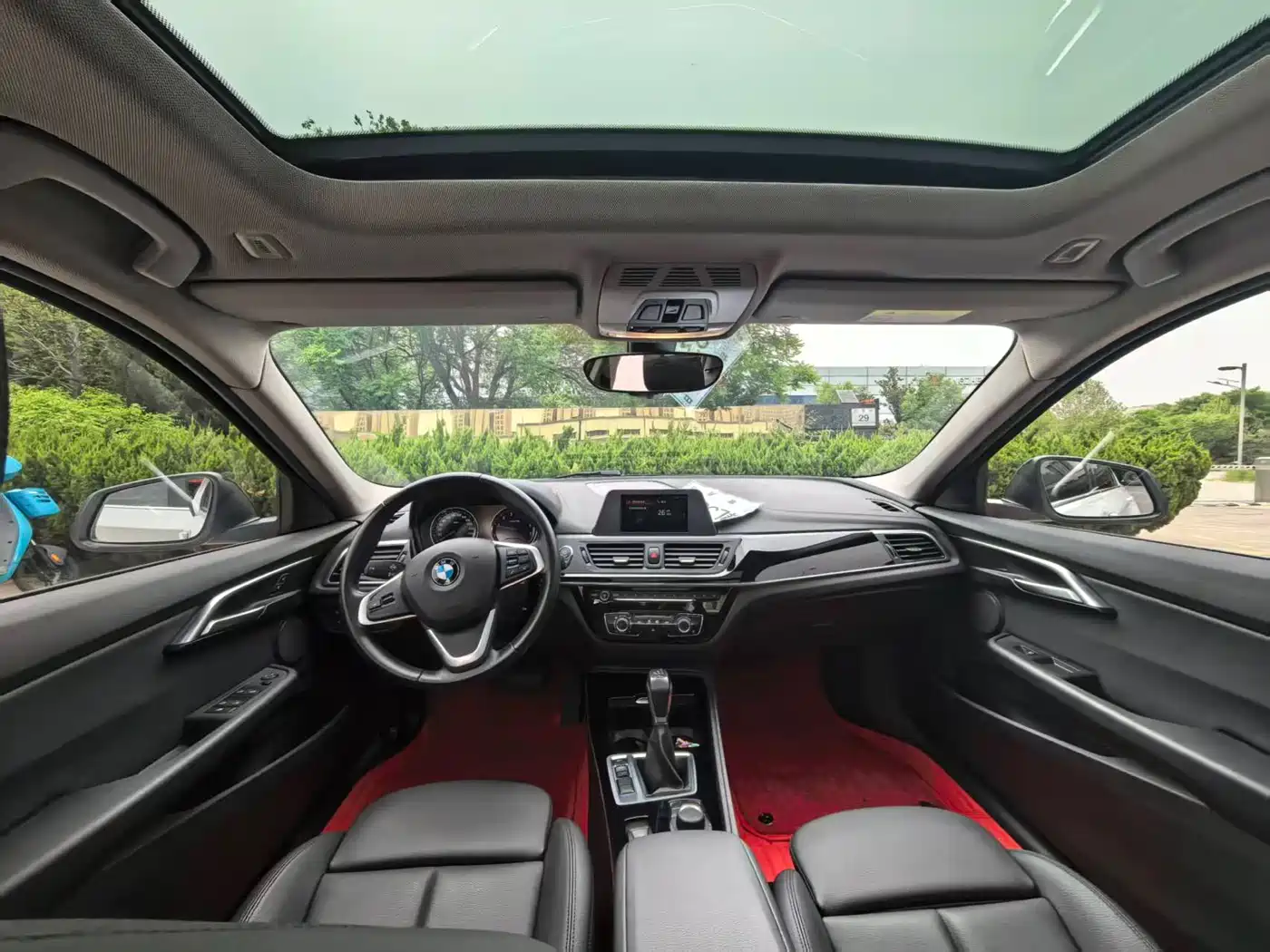 BMW 1 Series 2019 118i M Sport Package фото 8