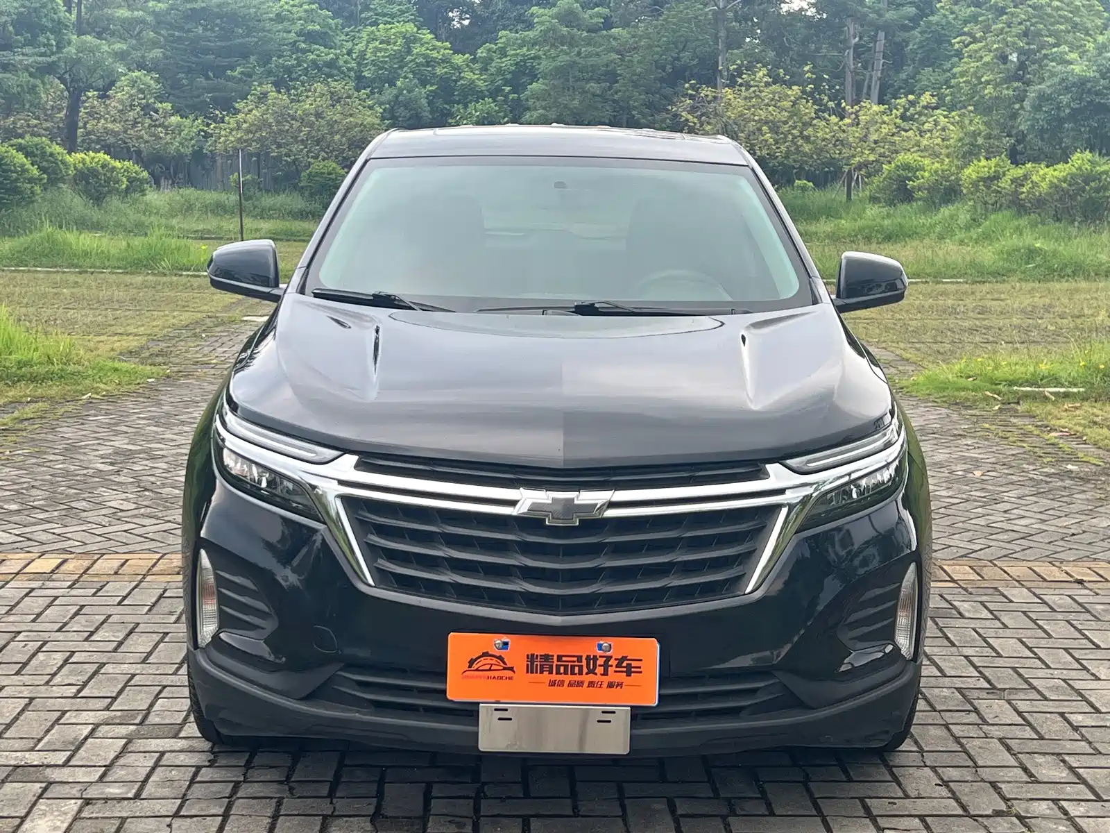 Фото 2 - Chevrolet Equinox