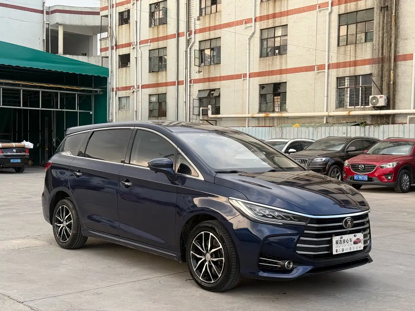 BYD Song MAX 2017 1.5T Auto Smart Luxury 7-Seater фото 3
