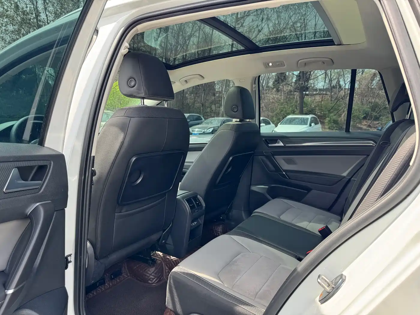 Volkswagen Golf Sportsvan 2019 280TSI Automatic Voyager China V фото 14