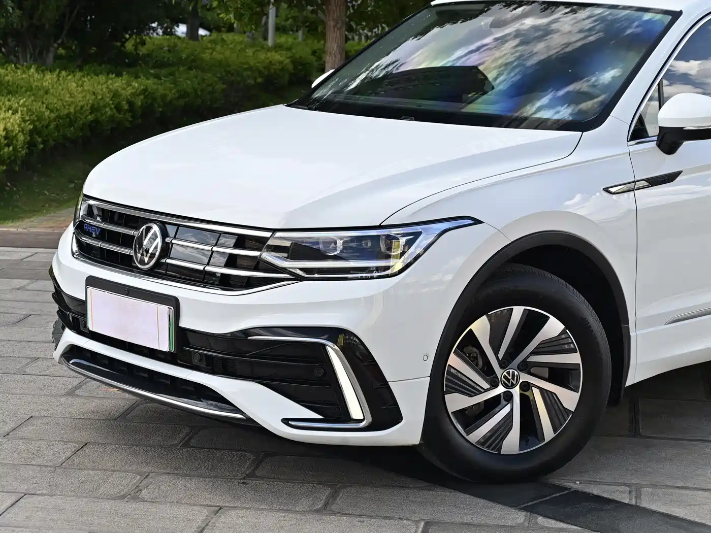 Volkswagen Tiguan L PHEV 2023 430PHEV Plug-in Hybrid Premium фото 4
