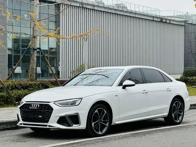 Audi A4L 2023
