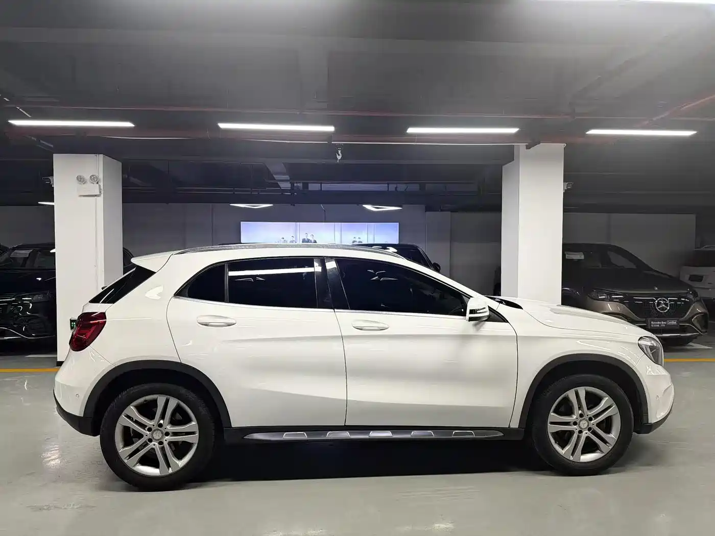 Mercedes-Benz GLA 2015 GLA 200 Dynamic фото 8
