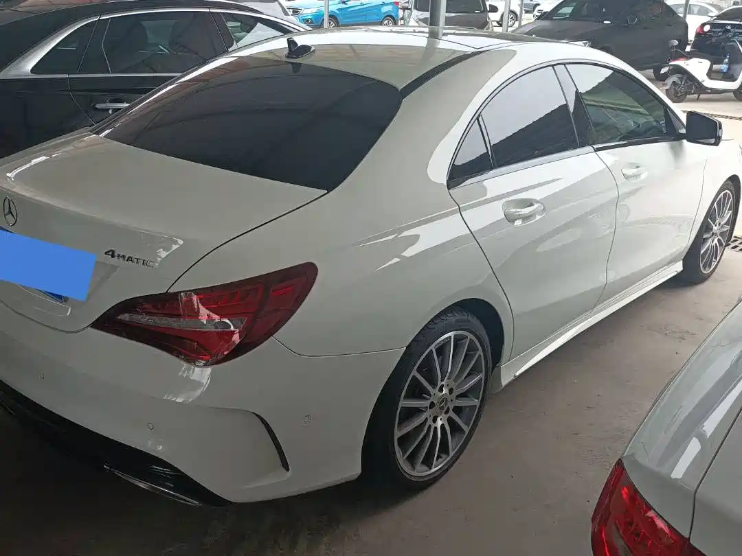 Mercedes-Benz CLA (Import) 2018 CLA 220 4MATIC фото 16