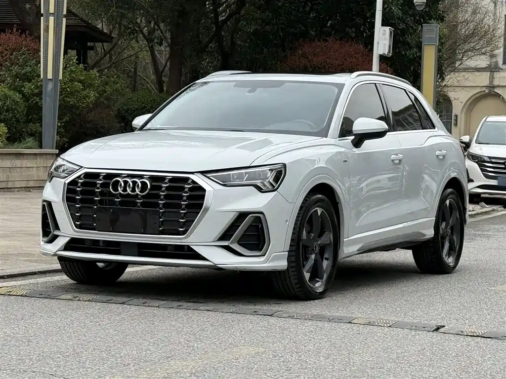 Audi Q3 2022 35 TFSI Fashion Dynamic