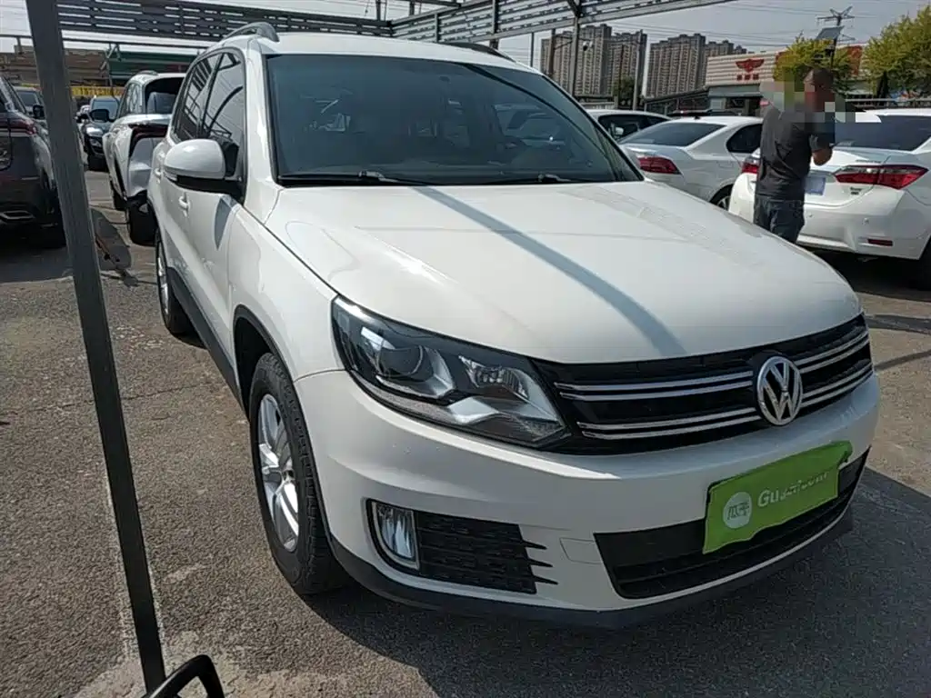Volkswagen Tiguan 2015 1.8TSI Automatic 2WD Trendline фото 4
