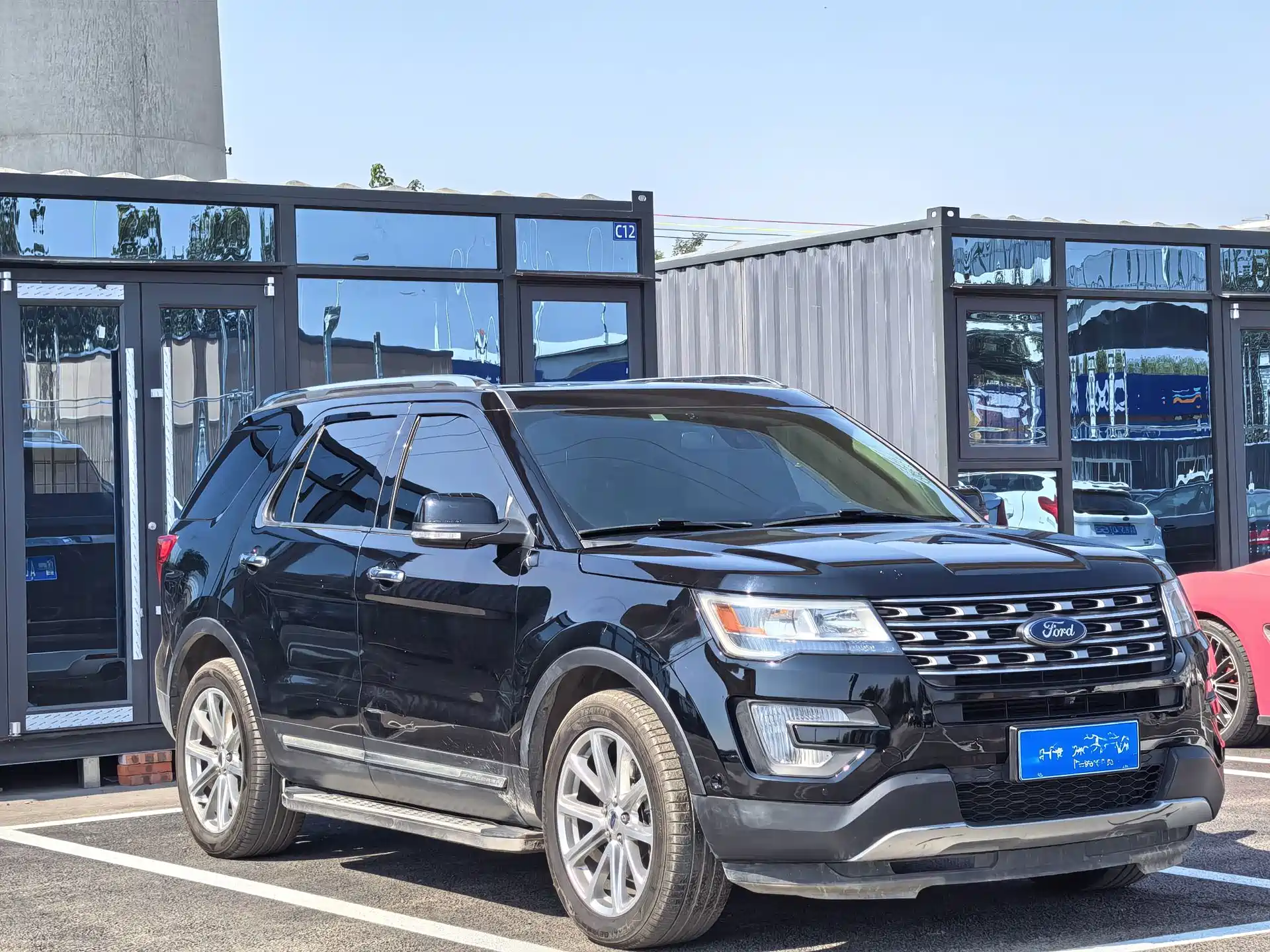 Фото 3 - Ford Explorer (Import)